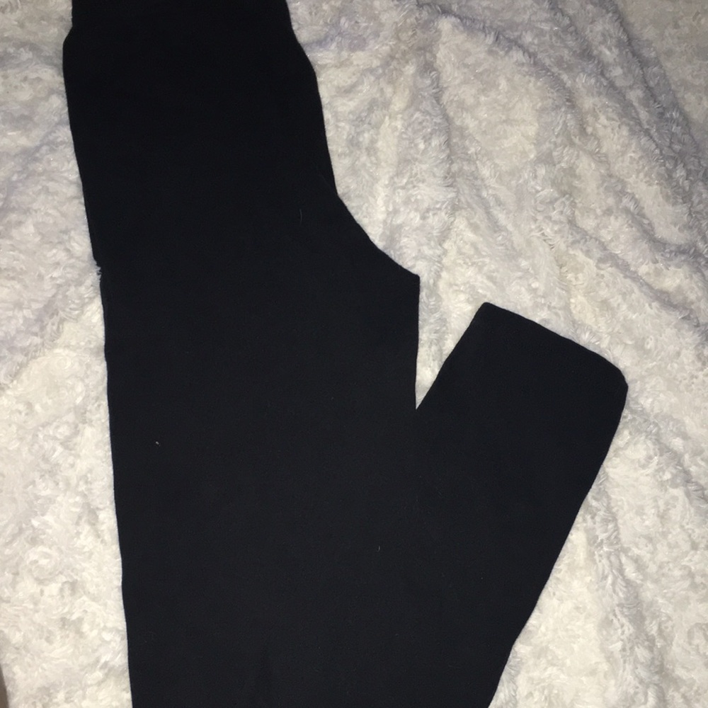 all black Old Navy leggings